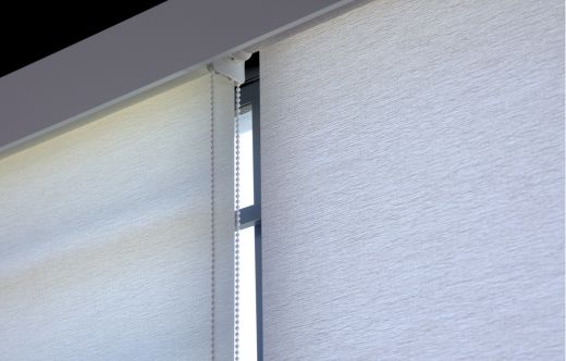 What Are Light-Filtering Roller Blinds?