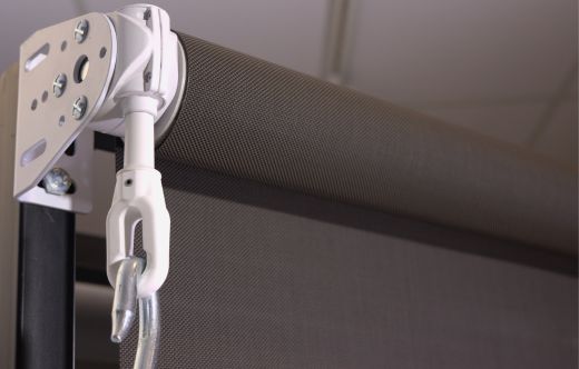 How Do Outdoor Drop Roller Blinds Work?